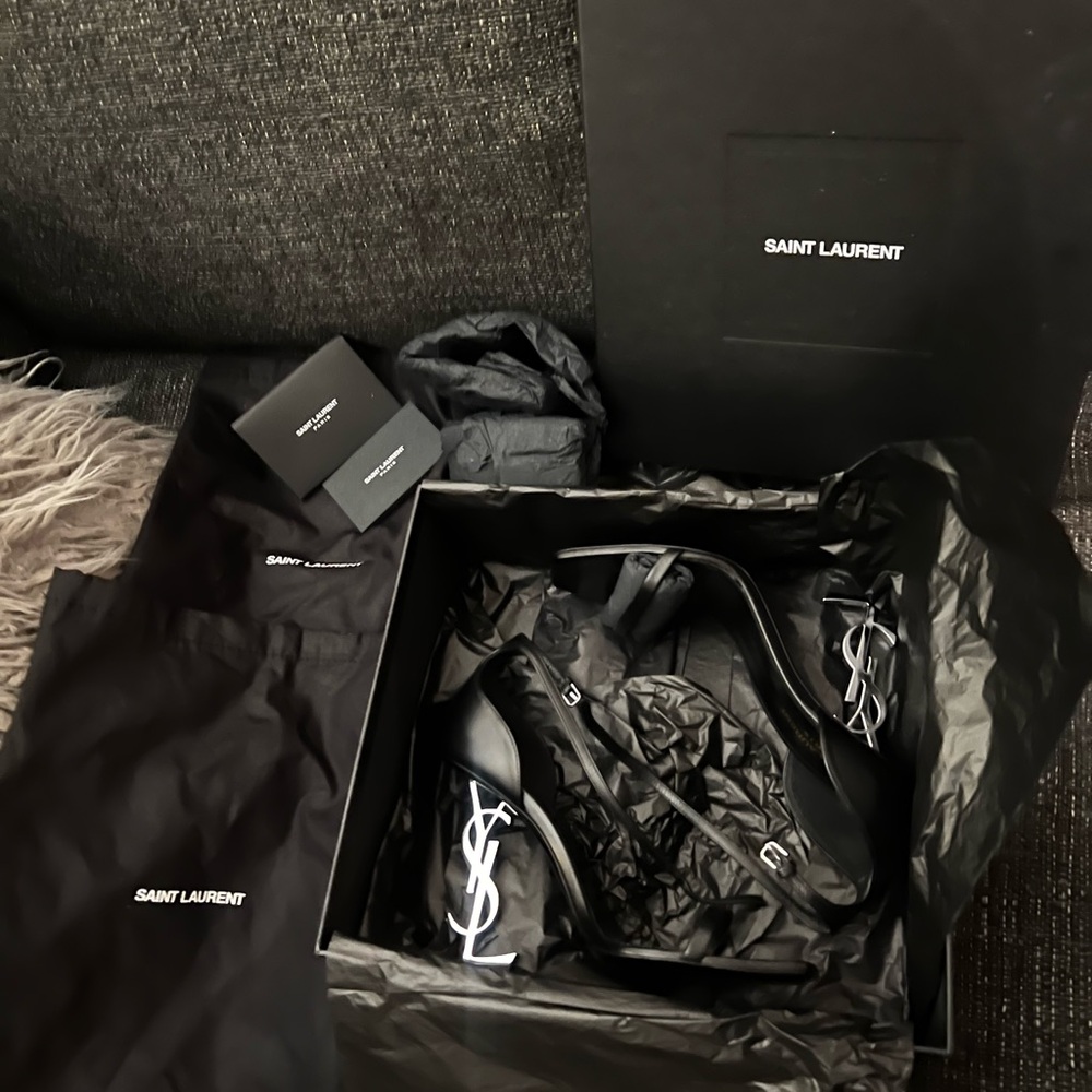 Saint Laurent Black Heels with Logo